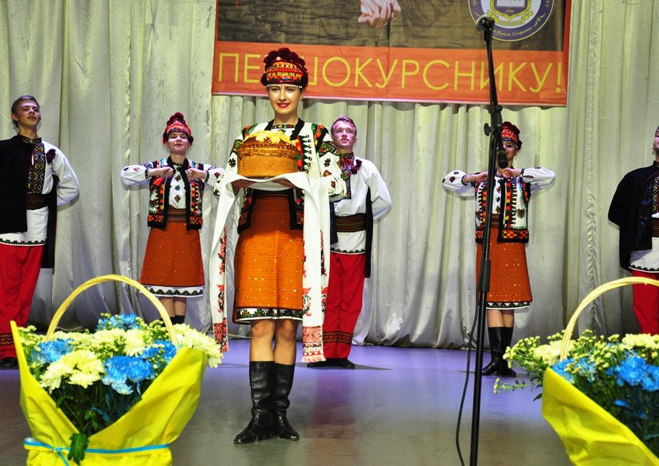 акад2