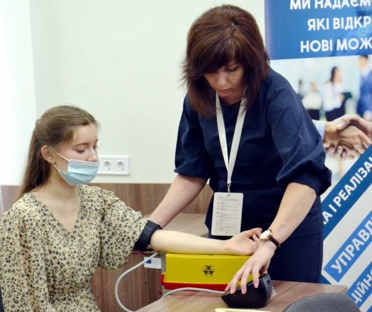 photo5334944643080631290