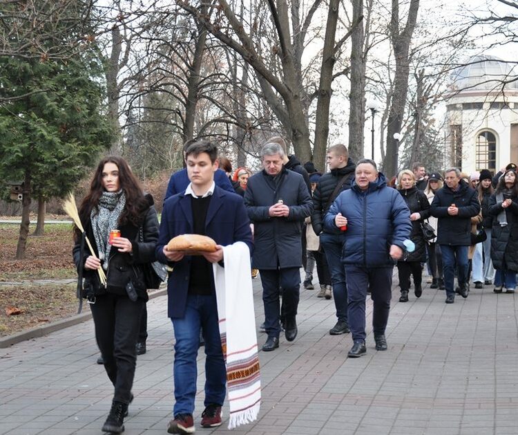 акц0272