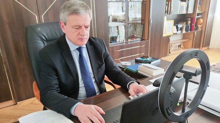 форум24