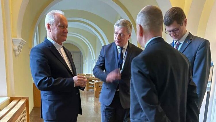 photo1668698717зус